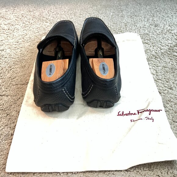 $969 Authentic SALVATORE FERRAGAMO Made in ITALY Black 